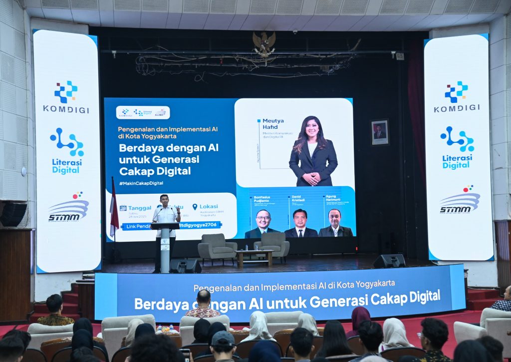 Menkomdigi: Mahasiswa Harus Jadi Punggawa AI, Bukan Penonton Disrupsi Teknologi